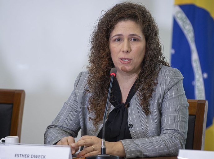 Governo autoriza preencher mais de 3 mil vagas no serviço público