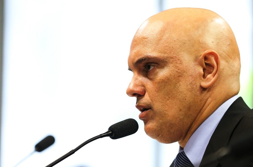 Moraes concede acesso da PF a dados que fizeram Facebook banir bolsonaristas