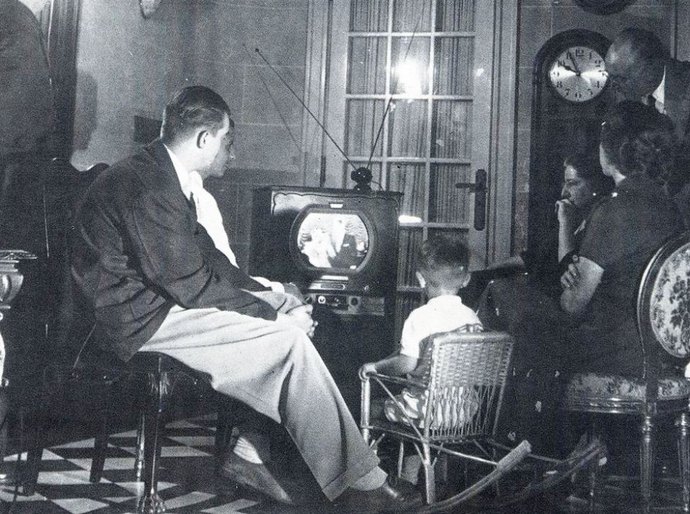 70 anos da TV no Brasil: 1ª década foi de aventura, improviso e paixão