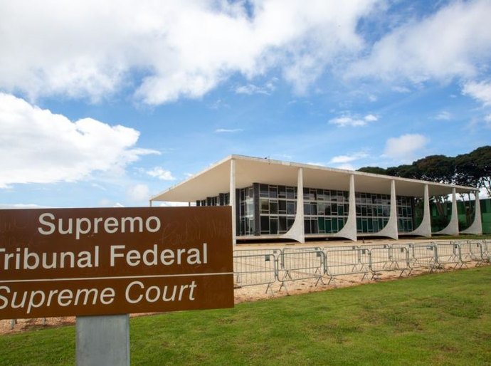 STF determina ao Congresso regulamentação da licença-paternidade