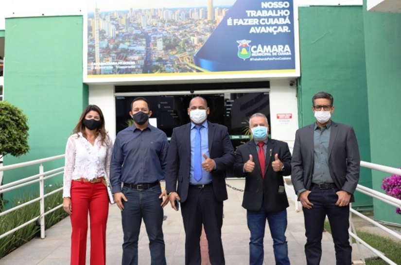 Reunião discute criação de postos de atendimento da Defensoria Pública na Câmara