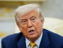 Diplomatas expulsos e bloqueio a GPS: bolsonaristas listam opções de Trump