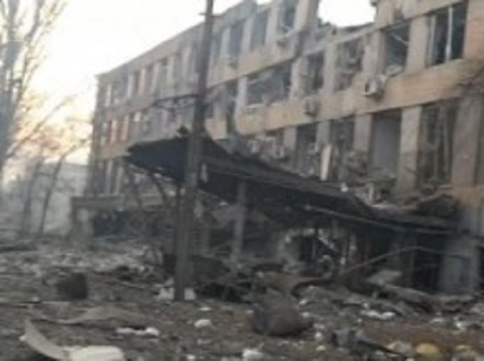 Reunião entre chanceleres não tem avanço por cessar-fogo de 24 horas; Mariupol tem batalhas