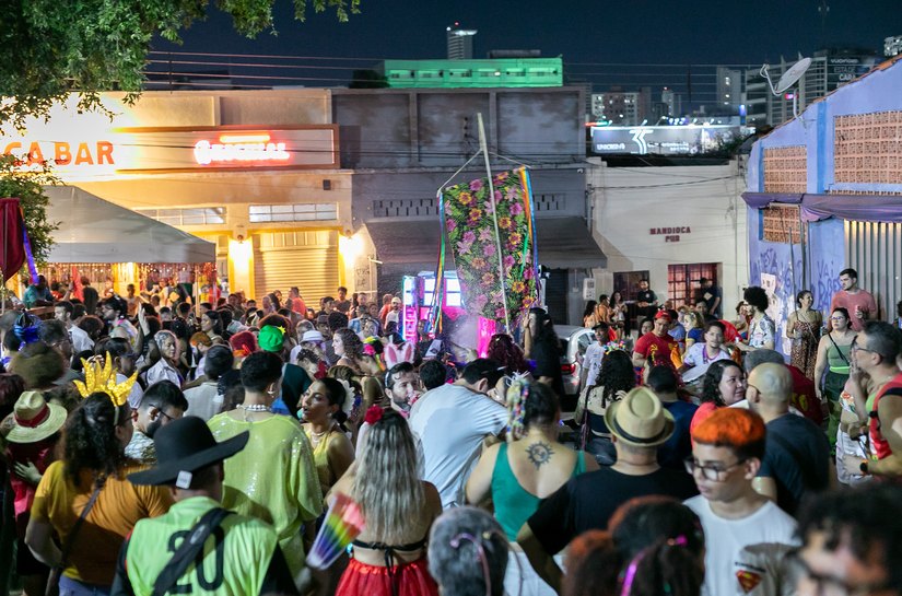 Veja Fotos: Carnaval de rua movimenta Cuiabá com festa na Praça da Mandioca e na Avenida Mato Grosso