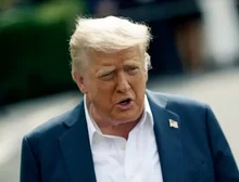 Depois de tarifa ao Brasil, Trump anuncia 30% de taxa para México e União Europeia