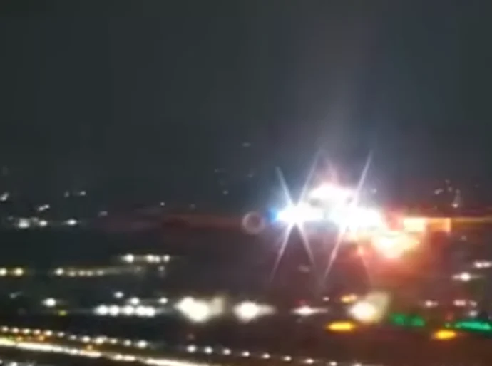 Turbina de avião explode durante decolagem no Aeroporto de Guarulhos