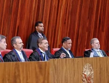 TSE define regras para canais de WhatsApp ligados a campanhas; entenda