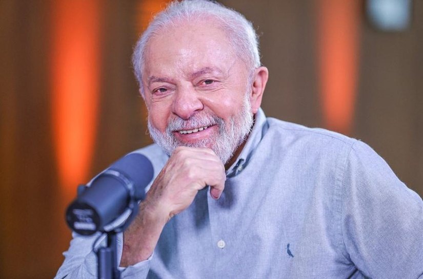 Argentina precisa de presidente que respeite a democracia, diz Lula