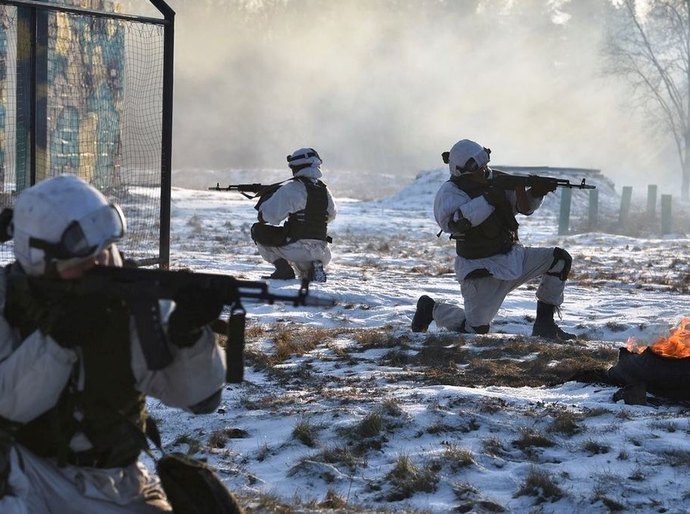 É assim que as forças militares estão posicionadas até agora na fronteira com a Ucrânia
