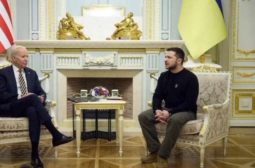 Zelensky pede ajuda de membros do Partido Republicano para conseguir nova lista de armas dos EUA