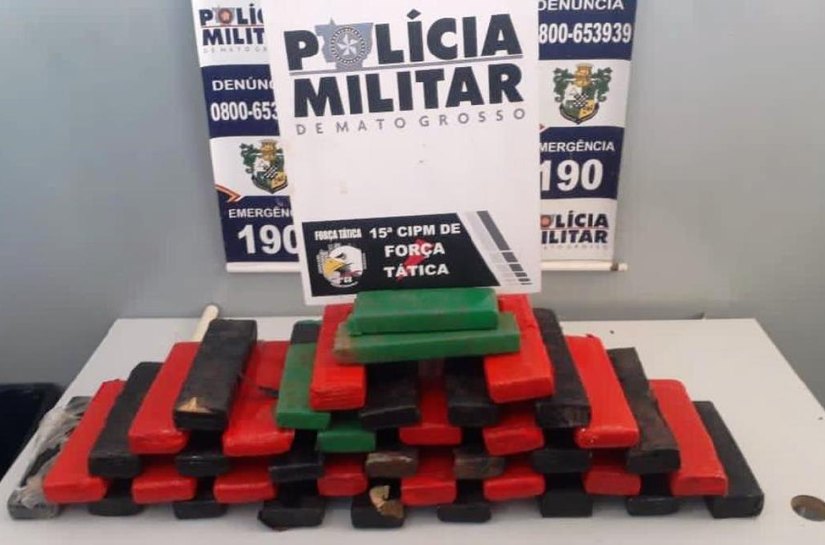 PM prende mulheres com 40 tabletes de droga suspeitas de usar crianças para despistar abordagem