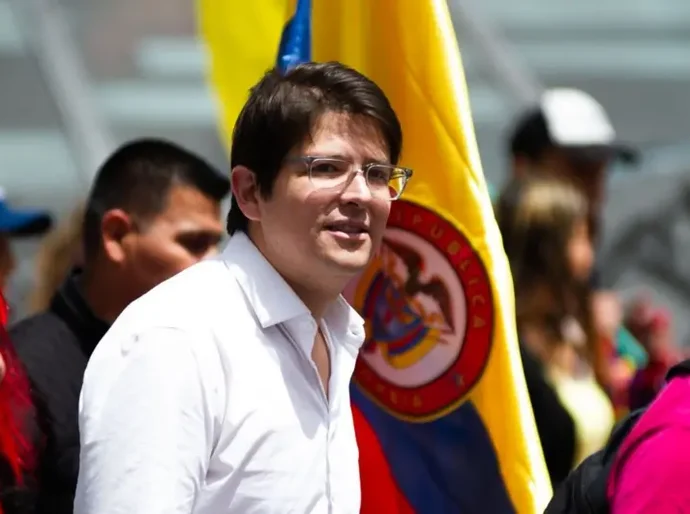 Miguel Uribe, pré-candidato à Presidência da Colômbia, fica em estado crítico após ser baleado em ato de campanha; o que se sabe até agora