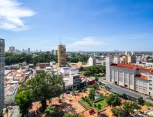 Abílio  sanciona lei de combate ao racismo em estádios e ginásios de Cuiabá