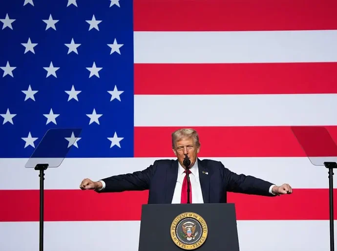 Trump cita 'inimigo interno' e diz que cidades americanas serão 'campo de treinamento' para militares