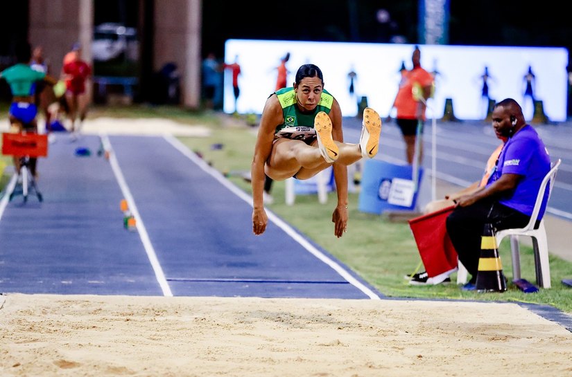 Beneficiária do Projeto Olimpus garante medalha de prata no Campeonato Ibero-Americano de Atletismo