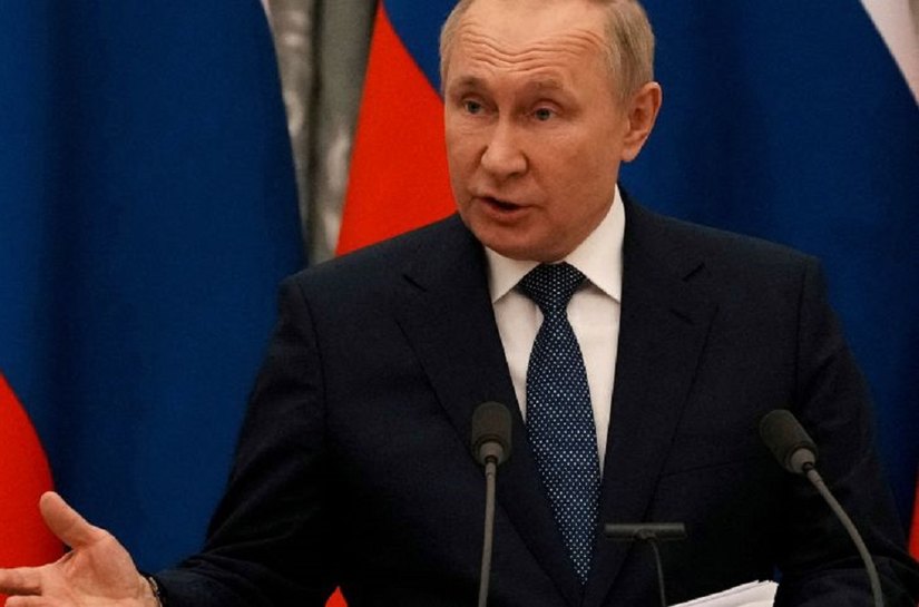 Putin diz que exercícios militares são “puramente defensivos” e “não ameaçam”