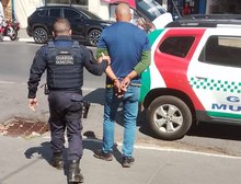 Guarda Municipal age e coloca atrás das grades homem que se masturbou em sorveteria de Várzea Grande