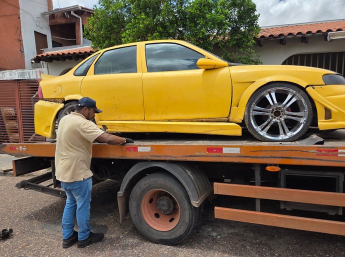Veículos abandonados são recolhidos pela Semob em Cuiabá em poucos dias de ação