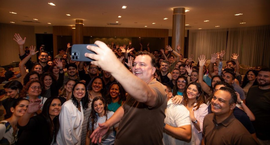 Max Russi quebra tabu histórico e consolida apoio dos servidores da Assembleia