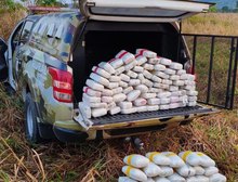 Polícia Militar e PRF apreendem 127 quilos de maconha e causam prejuízo de R$ 1,2 milhão ao crime