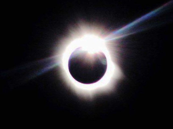 Eclipse solar amanhã só poderá ser visto em regiões remotas