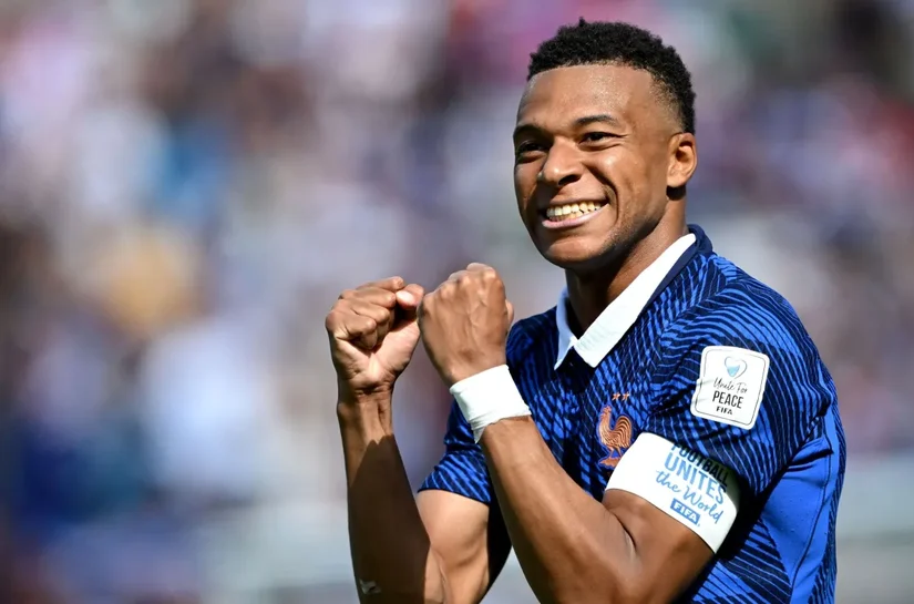 Mbappé marca dois e amplia números impressionantes em Copas do Mundo