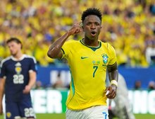 Brasil domina Escócia, vence e avança na Copa do Mundo como líder do grupo