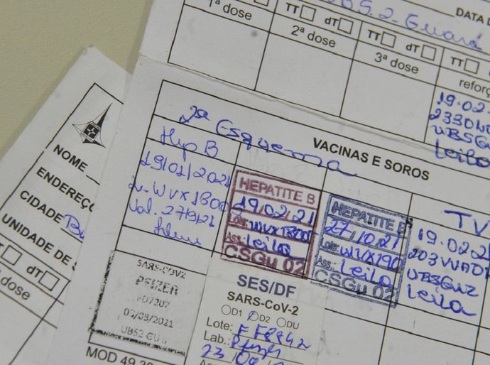 Intervalo da 3ª dose da vacina contra covid-19 será de quatro meses