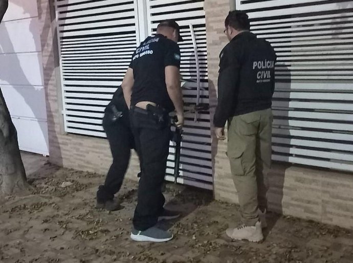 Polícia Civil deflagra operação contra receptação, adulteração e venda de veículos roubados em Cuiabá