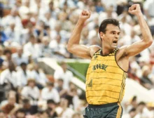 Morte de Oscar Schmidt provoca onda de homenagens no esporte