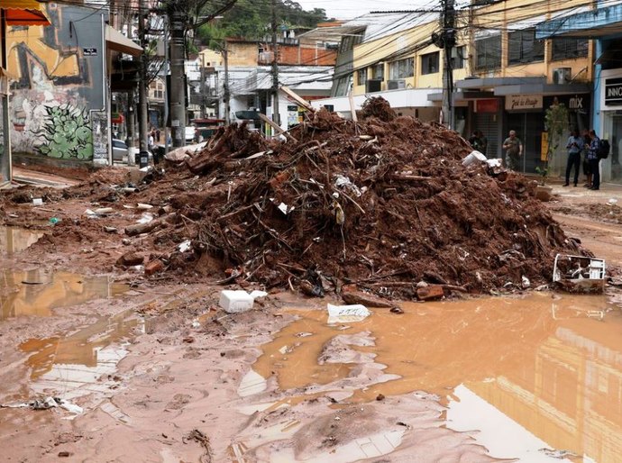Petrópolis tem 198 mortes e 89 desaparecidos em decorrência da chuva
