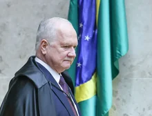 Fachin pede para Mendonça derrubar sigilo de pagamentos de Vorcaro