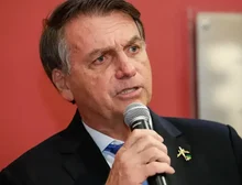 Bolsonaro contesta delação, nega golpe e diz ter ordenado transição