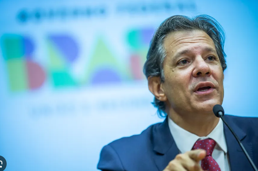 Haddad diz que juros altos levaram à prévia negativa do PIB em maio: 'desaceleração chegou forte'