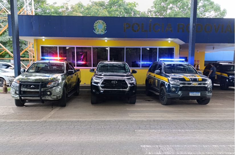 Gefron apreende quatro veículos e causa prejuízo de R$ 700 mil às facções criminosas