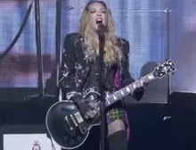 Sexo, garrafada, quadradinho: 10 cenas que deram o que falar no show da Madonna