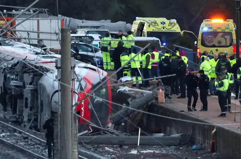 'Extremamente estranho': o que se sabe sobre colisão entre trens de alta velocidade na Espanha que deixou pelo menos 39 mortos