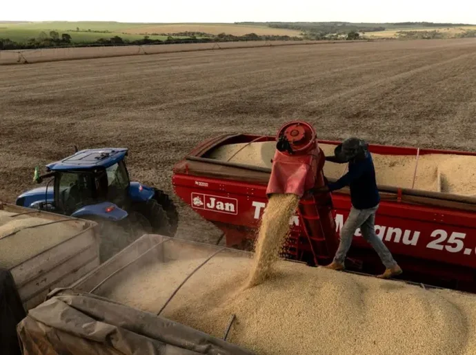 O plano da China para se livrar da dependência do agro brasileiro (e por que isso assusta o Brasil)