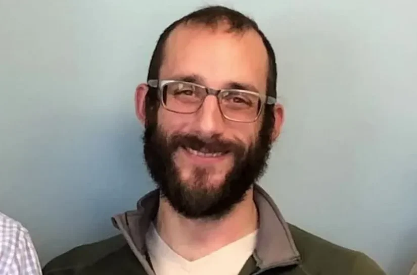 Saiba quem era Alex Pretti, homem morto por agentes de imigração nos EUA