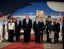 Trump na China: Irã, Taiwan e comércio estão na agenda das negociações com Xi
