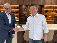 Vice-governador Otaviano Pivetta assume comando do Estado