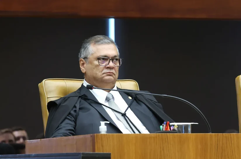 Dino proíbe aposentadoria compulsória como maior punição a magistrados