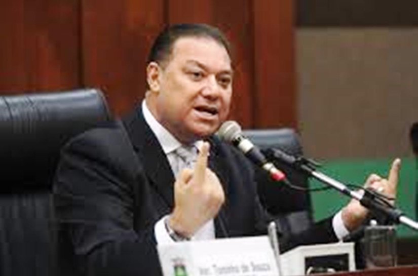 Vereador de Cuiabá Toninho de Souza vocifera na TV contra a corrupção, vota para arquivar CPI do Paletó e compromete reeleição