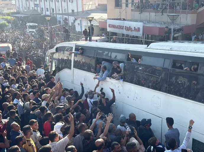 Israel liberta todos os prisioneiros palestinos previstos no acordo de Gaza