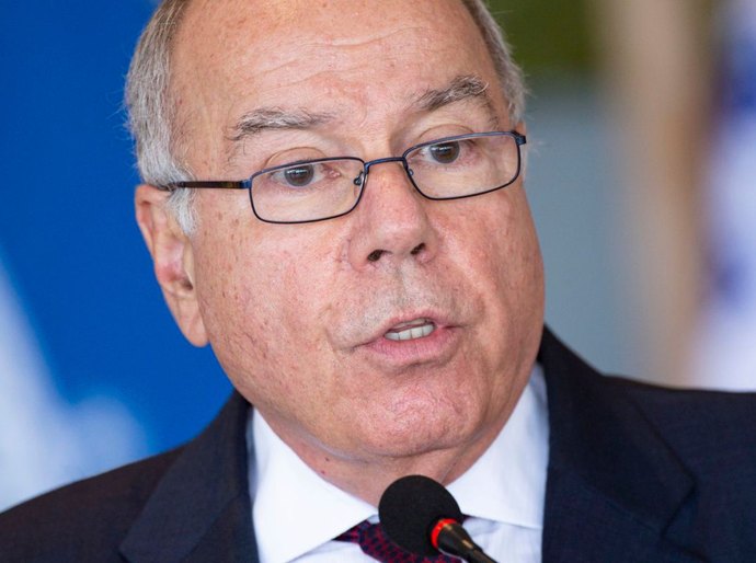 Lula e Trump devem conversar por telefone ou vídeo, diz Mauro Vieira