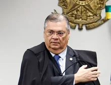 Os argumentos de Flávio Dino para reintegrar Andrei Rodrigues e Leandro Almada à PF