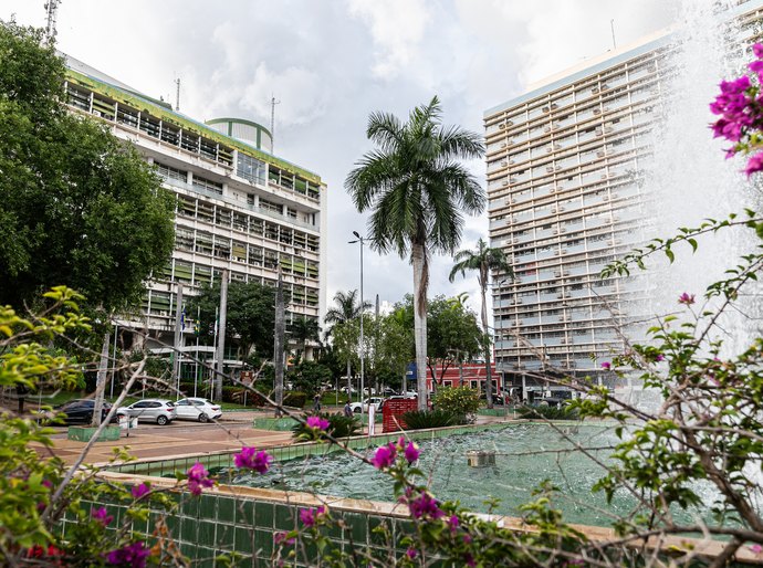 Abílio e Pivetta formalizam adesão ao Balcão Único em Cuiabá