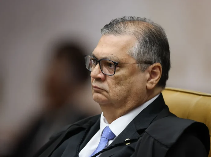 Dino envia ao plenário decisão que liberou postagem sobre Nossa Senhora