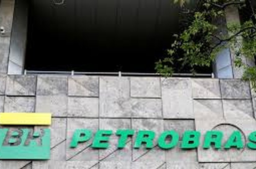 Petrobras vai reduzir preço do diesel às distribuidoras a partir de sexta