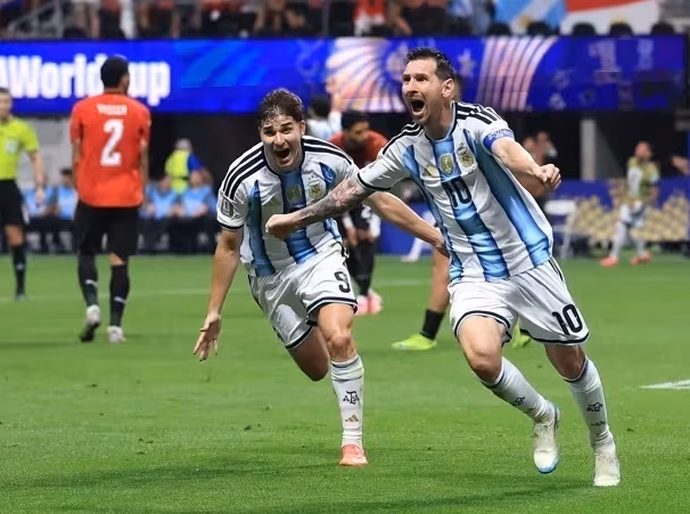 Argentina alcança virada histórica contra o Egito e vai às quartas da Copa